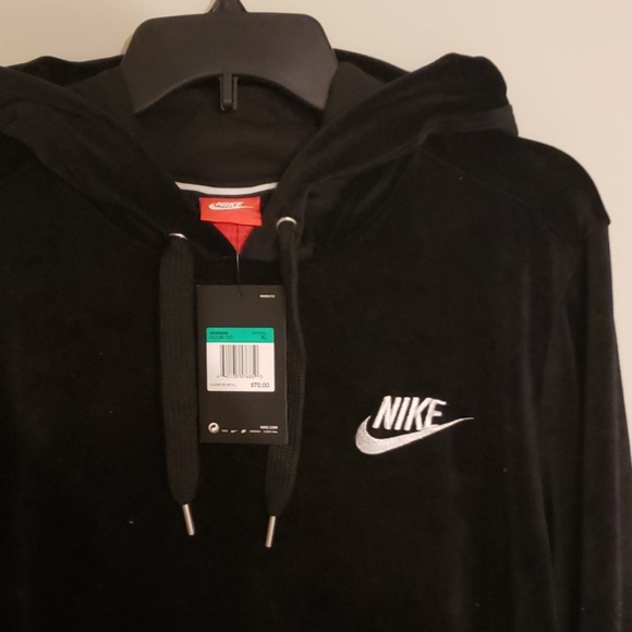 nike velvet sweatshirt